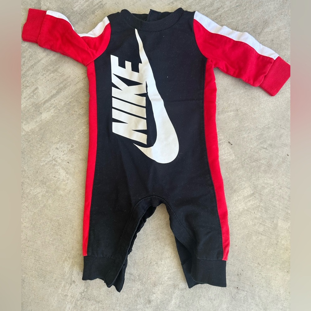 Nike Black Infant Onsie